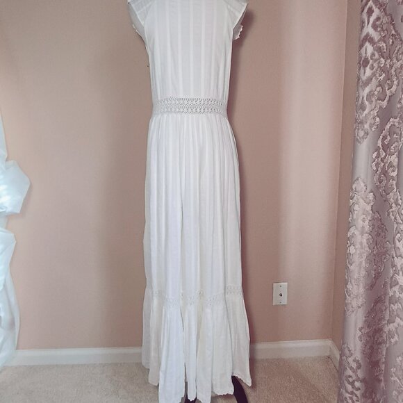 💞🎄Just in Dec👄✈️. Beautiful WHITE DRESS. - Picture 5 of 15